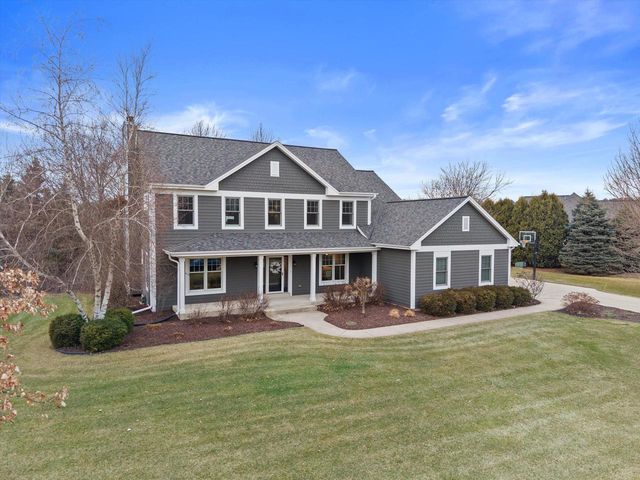 W285N7383 Bark River ROAD, Hartland, WI 53029