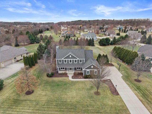 W285N7383 Bark River ROAD, Hartland, WI 53029