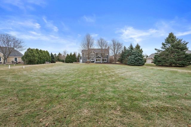 W285N7383 Bark River ROAD, Hartland, WI 53029