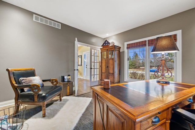 W285N7383 Bark River ROAD, Hartland, WI 53029