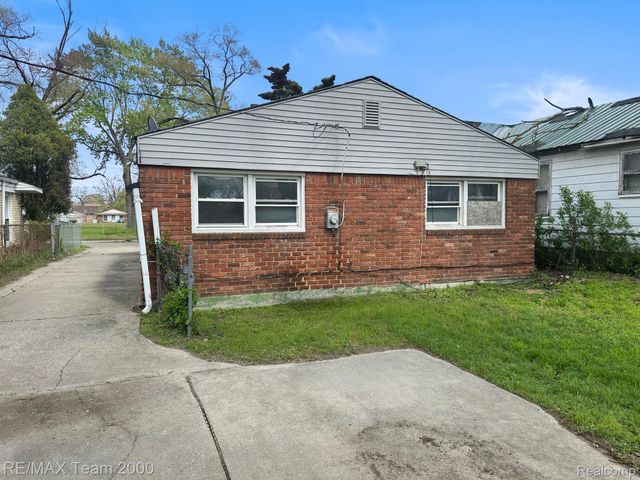20493 Ilene Street, Detroit, MI 48221