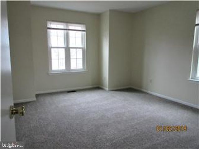 135 CHADD RD, Newark, DE 19711