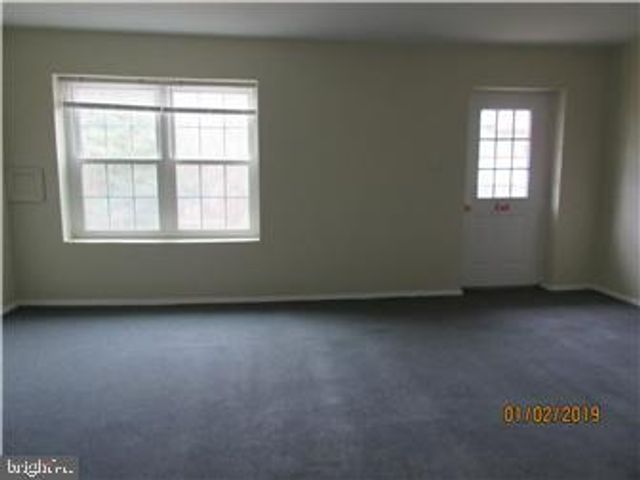 135 CHADD RD, Newark, DE 19711