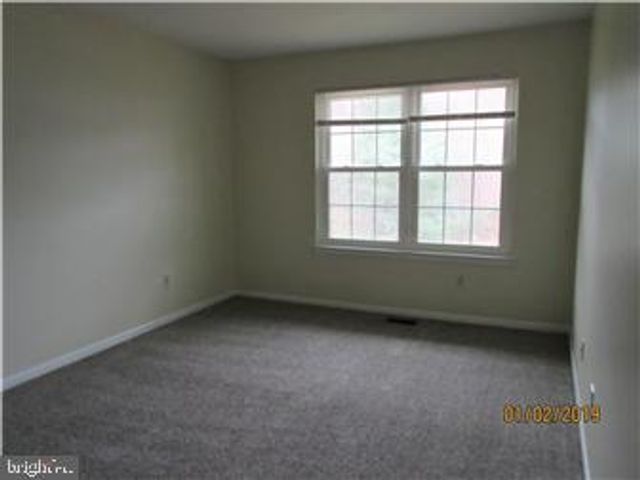 135 CHADD RD, Newark, DE 19711