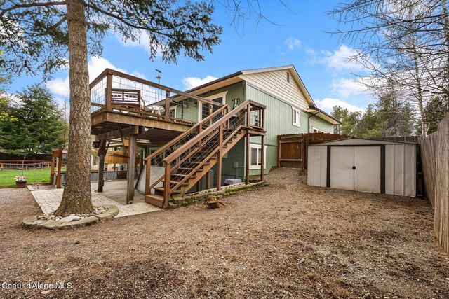 52 Robin Dr, Sagle, ID 83860