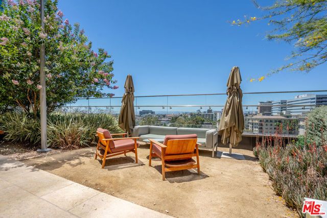 877 Francisco Street 925, Los Angeles, CA 90017