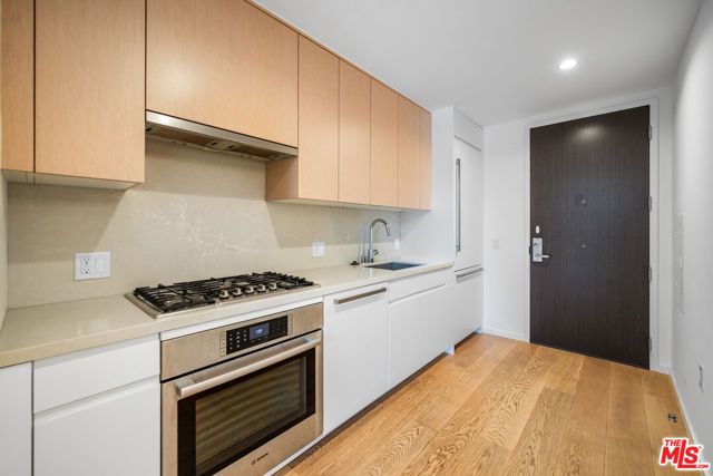 877 Francisco Street 925, Los Angeles, CA 90017