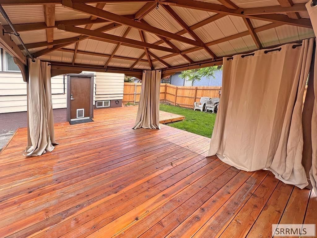 Image 10 of property listing at 274 4th Street, Idaho Falls, ID 83402