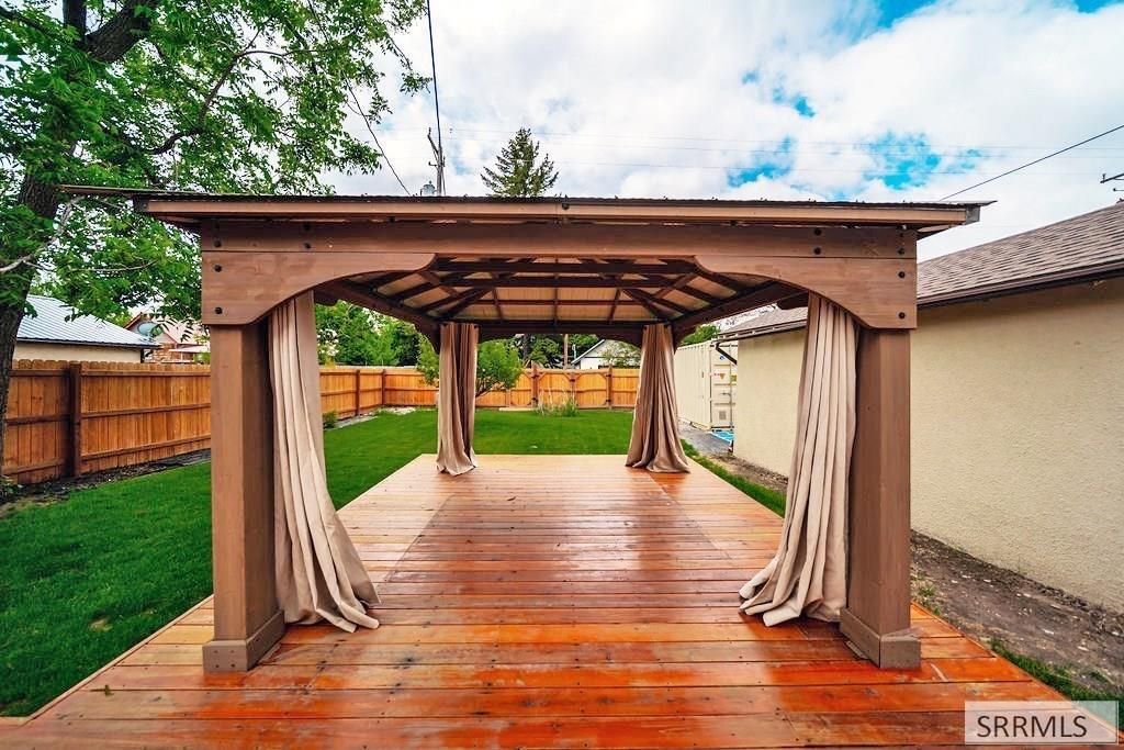 Image 12 of property listing at 274 4th Street, Idaho Falls, ID 83402