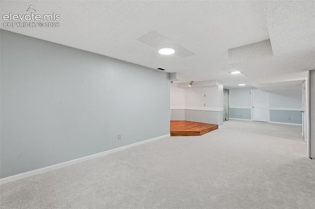 6914 Oak Valley Drive, Colorado Springs, CO 80919