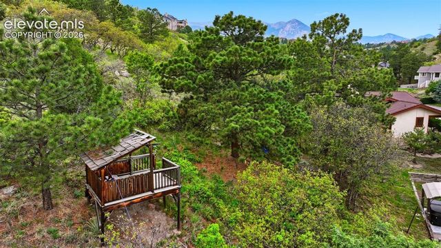 6914 Oak Valley Drive, Colorado Springs, CO 80919