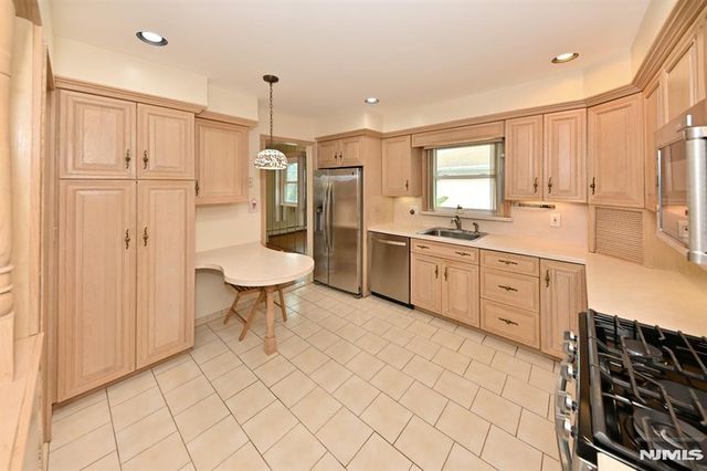 216 Mehrhof Road, Little Ferry, NJ 07643