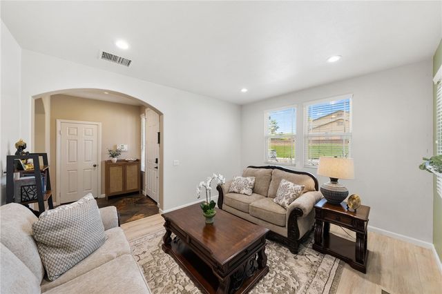 34261 Canyon Rim, Lake Elsinore, CA 92532