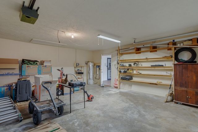 109 Briarwood Lane, Kerrville, TX 78028
