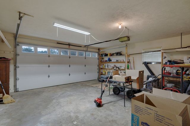 109 Briarwood Lane, Kerrville, TX 78028