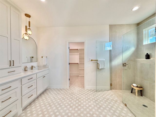 1765 Beacon Lake Drive, Bluff Dale, TX 76433