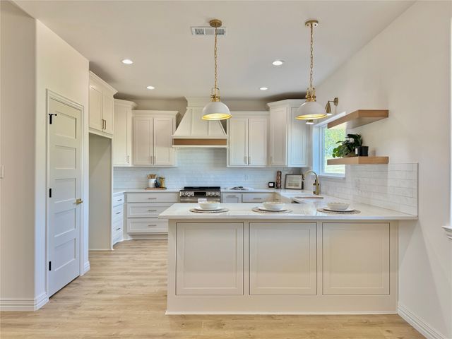 1765 Beacon Lake Drive, Bluff Dale, TX 76433