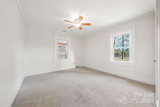 2048 Quiet Lane, Hickory, NC 28602