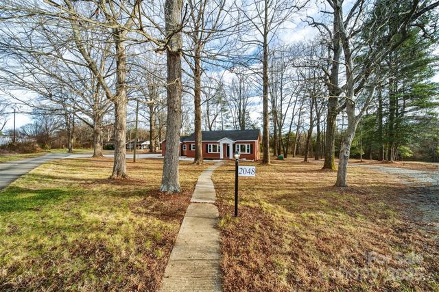 2048 Quiet Lane, Hickory, NC 28602
