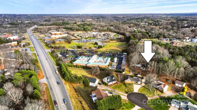 2048 Quiet Lane, Hickory, NC 28602