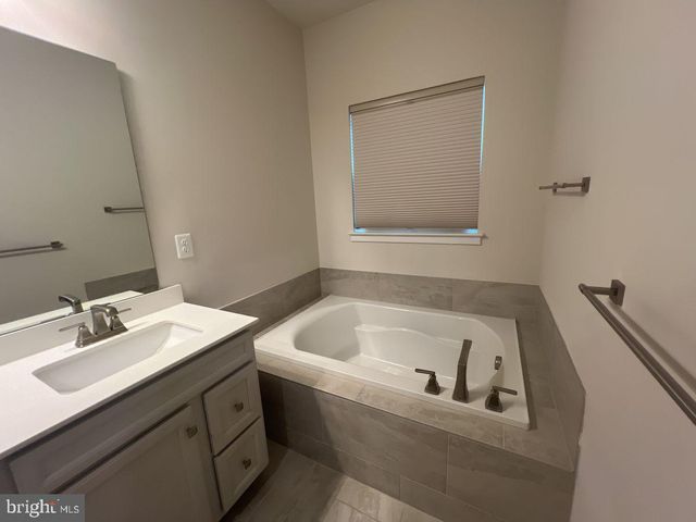 310 SCHAFFER DR, Frederick, MD 21702