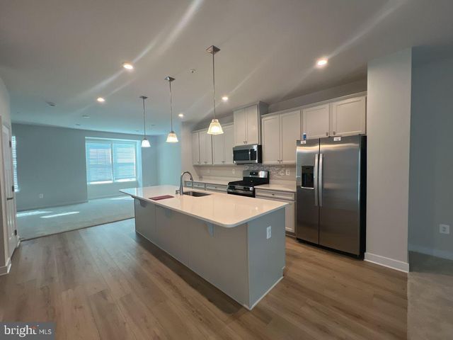 310 SCHAFFER DR, Frederick, MD 21702