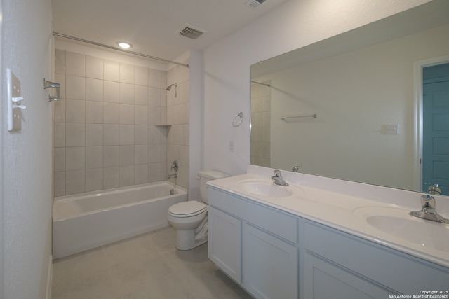 15482 Jake Crossing, San Antonio, TX 78245