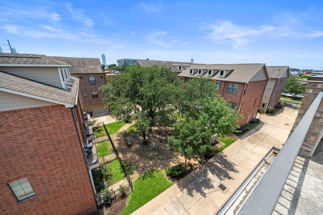 2110 Shearn Street 16, Houston, TX 77007
