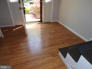15 FLOYD ST S, Alexandria, VA 22304