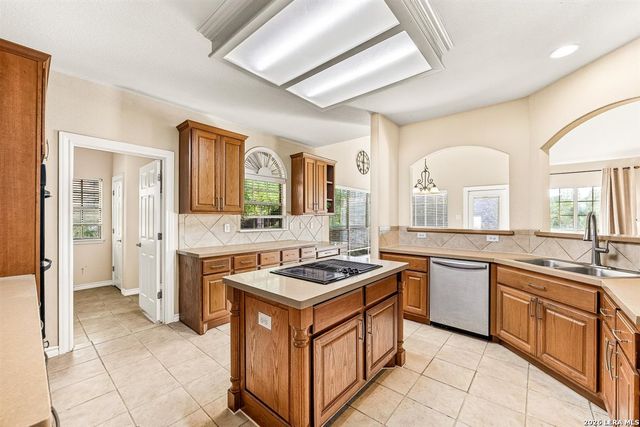 18447 Rogers Pike, San Antonio, TX 78258