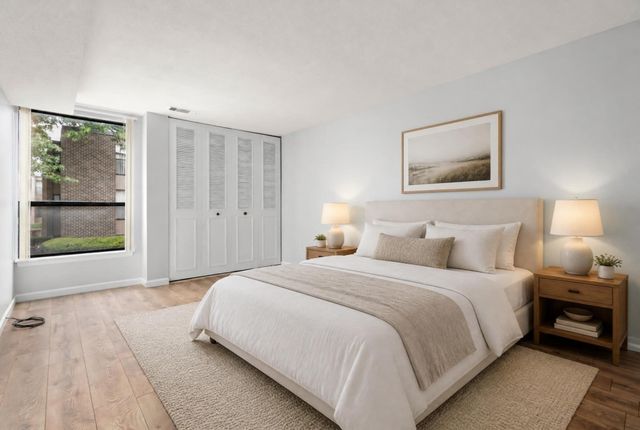 64 Shrewsbury Green Dr E, Shrewsbury, MA 01545
