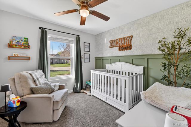 61350 Creekview Drive, South Lyon, MI 48178