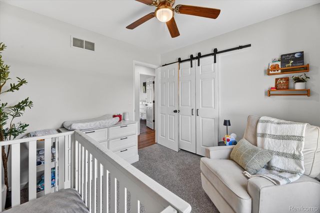 61350 Creekview Drive, South Lyon, MI 48178