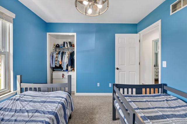 61350 Creekview Drive, South Lyon, MI 48178