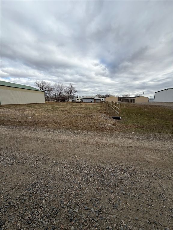 409 Bonnie Lane, Billings, MT 59101 photo 2