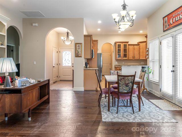 10 Pacifico Drive, Asheville, NC 28806