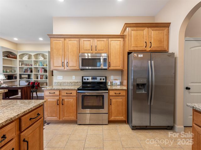 10 Pacifico Drive, Asheville, NC 28806