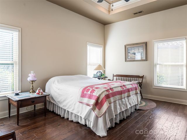 10 Pacifico Drive, Asheville, NC 28806