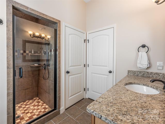 10 Pacifico Drive, Asheville, NC 28806