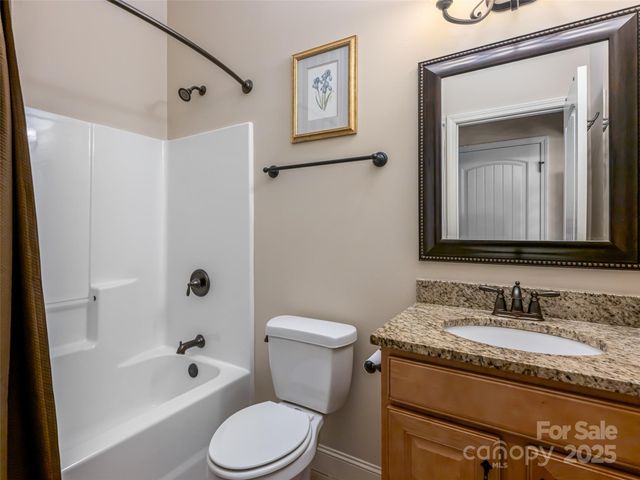 10 Pacifico Drive, Asheville, NC 28806