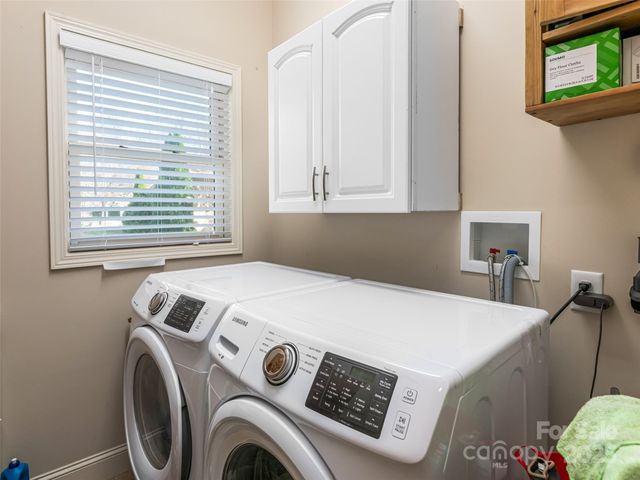 10 Pacifico Drive, Asheville, NC 28806