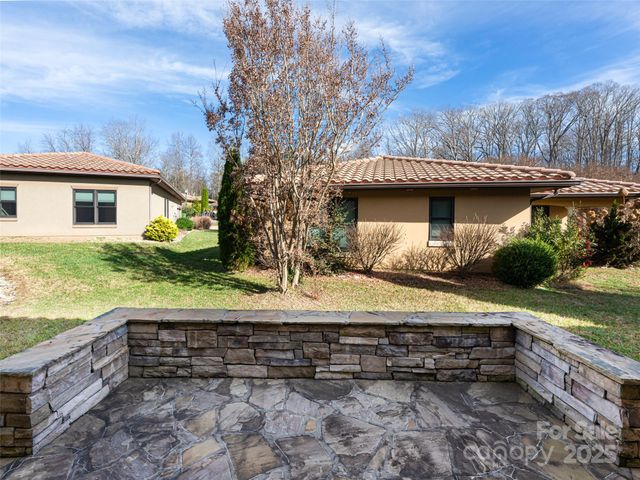 10 Pacifico Drive, Asheville, NC 28806