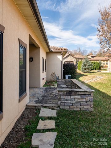 10 Pacifico Drive, Asheville, NC 28806