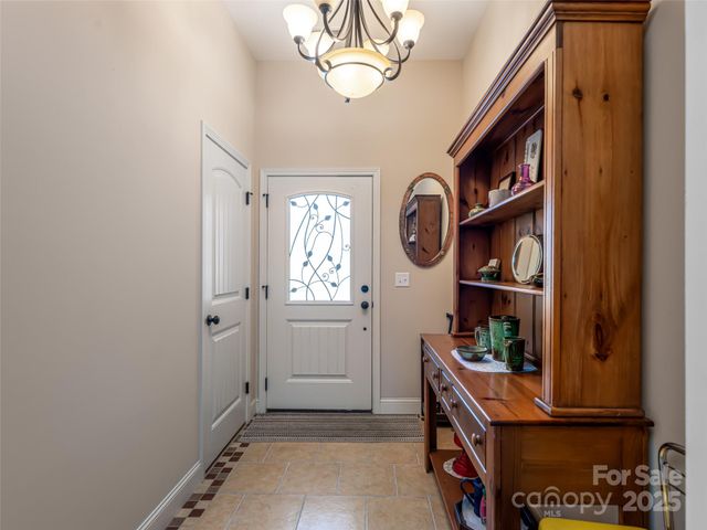 10 Pacifico Drive, Asheville, NC 28806