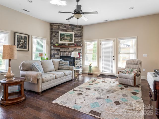 10 Pacifico Drive, Asheville, NC 28806