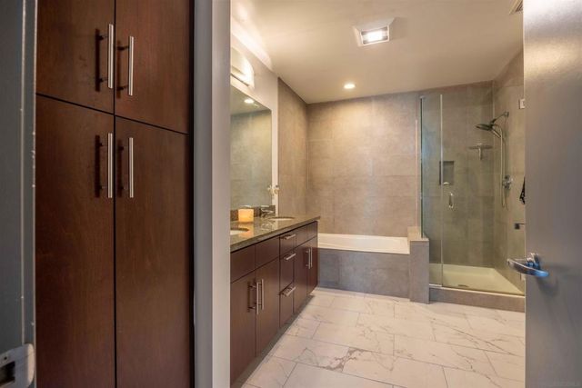 1050 Island Ave. 404, San Diego, CA 92101