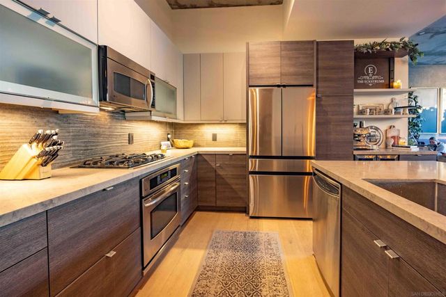 1050 Island Ave. 404, San Diego, CA 92101