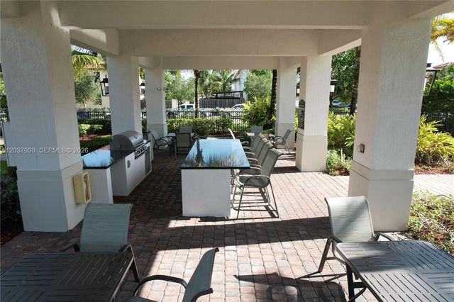 15404 SW 175th St, Miami, FL 33187