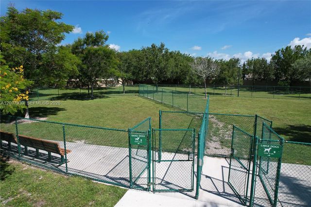 15404 SW 175th St, Miami, FL 33187