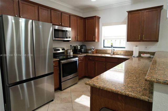 15404 SW 175th St, Miami, FL 33187